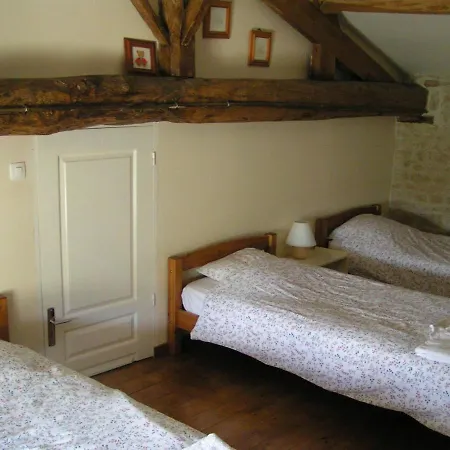 8 Complex, 53 People Maximum , Marriage, Birthdays, Family Get Togethers Doeuil-sur-le-Mignon