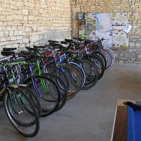 8 Complex, 53 People Maximum , Marriage, Birthdays, Family Get Togethers 펜션