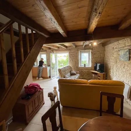 8 Complex, 53 People Maximum , Marriage, Birthdays, Family Get Togethers 펜션