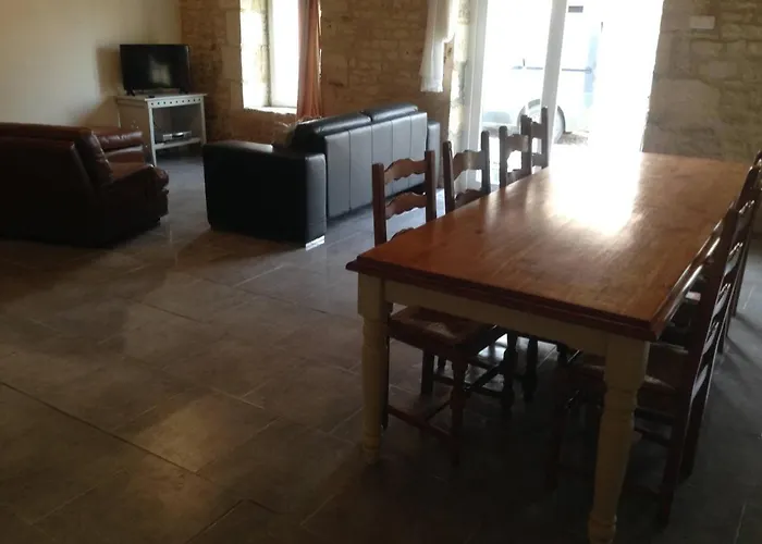 8 Complex, 53 People Maximum , Marriage, Birthdays, Family Get Togethers بيت للعطل *