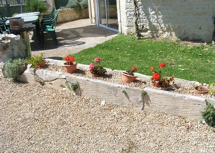 8 Complex, 53 People Maximum , Marriage, Birthdays, Family Get Togethers *