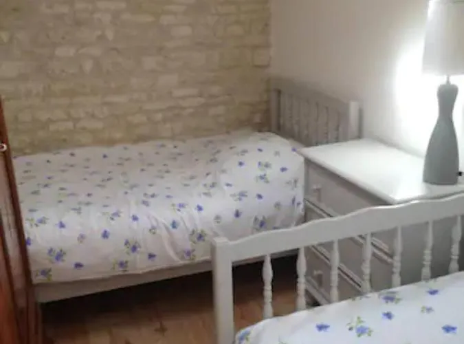 8 Complex, 53 People Maximum , Marriage, Birthdays, Family Get Togethers بيت للعطل *