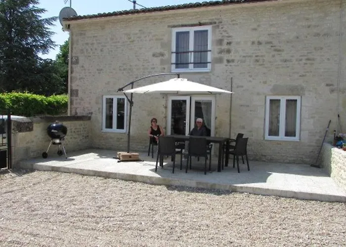 8 Complex, 53 People Maximum , Marriage, Birthdays, Family Get Togethers بيت للعطل *