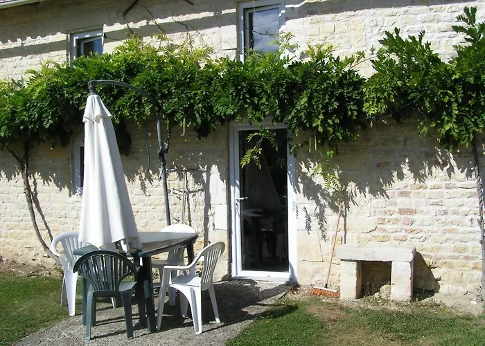 8 Complex, 53 People Maximum , Marriage, Birthdays, Family Get Togethers