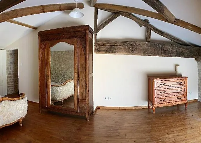 8 Complex, 53 People Maximum , Marriage, Birthdays, Family Get Togethers بيت للعطل *